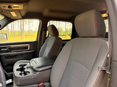 Used 2024 RAM 1500 Warlock RWD image 12