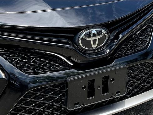 Used 2020 Toyota Camry XSE FWD image 30