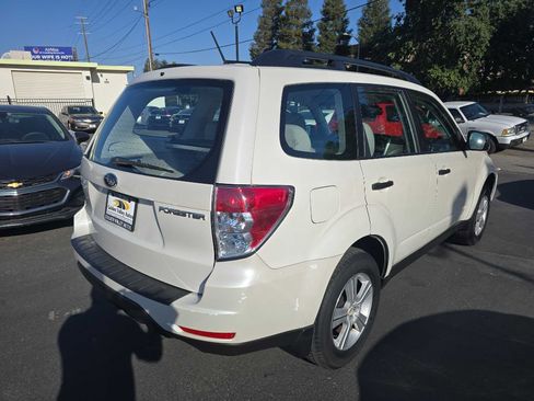 Used 2010 Subaru Forester 2.5X w/ Popular Equipment Group 1A AWD/4WD image 4
