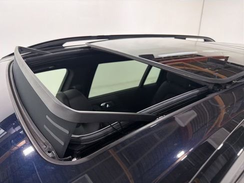 Certified 2024 BMW X7 xDrive40i w/ Executive Package AWD/4WD image 31