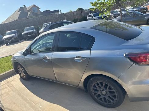 Used 2012 MAZDA MAZDA3 i Touring FWD image 8