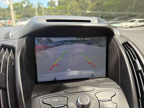 Used 2016 Ford Escape SE w/ SE Leather Comfort Package FWD image 25