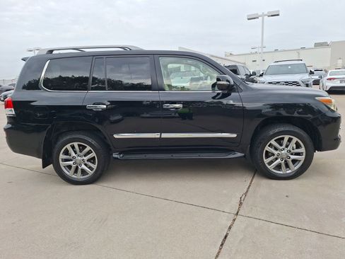 Used 2013 Lexus LX 570 4WD w/ Luxury Pkg image 7