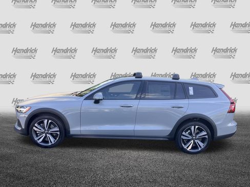 Used 2026 Volvo V60 B5 Cross Country Plus w/ Protection Package Premier AWD/4WD image 6