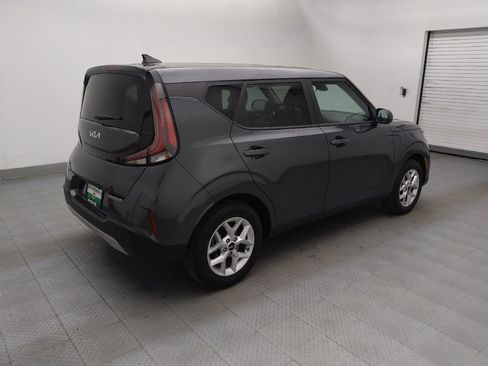 Used 2025 Kia Soul LX w/ LX Technology Package image 10
