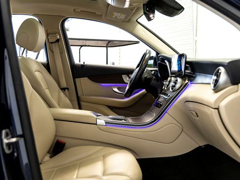 Used 2022 Mercedes-Benz GLC 300 4MATIC image 28