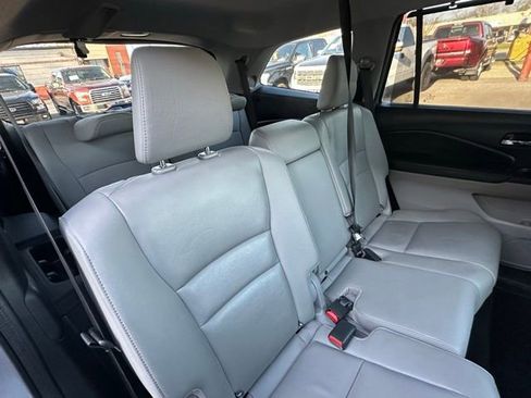 Used 2022 Honda Pilot Touring image 27