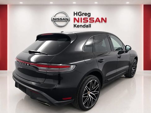 Used 2024 Porsche Macan w/ Premium Plus Package AWD/4WD image 4