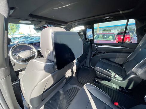 New 2026 Cadillac Escalade Luxury w/ Touring Package image 30