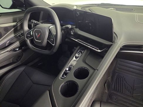 Used 2026 Chevrolet Corvette Stingray Preferred Cpe w/ Z51 Performance Package RWD image 28