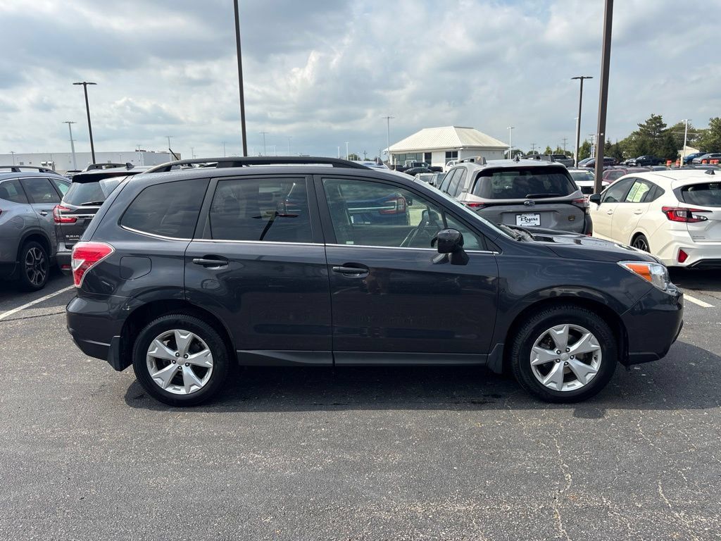 Used 2015 Subaru Forester 2.5i Limited AWD/4WD image 2