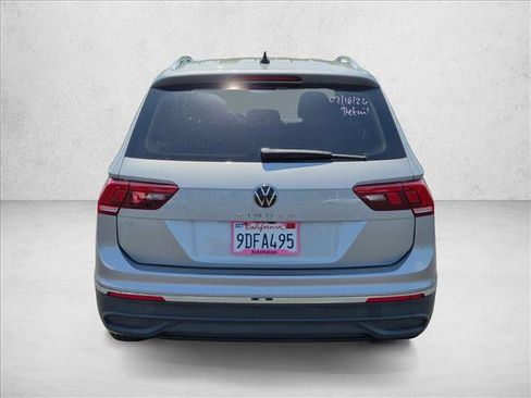 Used 2022 Volkswagen Tiguan SE FWD image 7