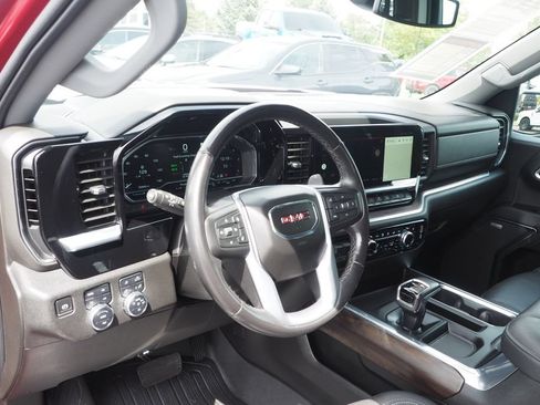 Used 2022 GMC Sierra 1500 SLT w/ SLT Convenience Package AWD/4WD image 12