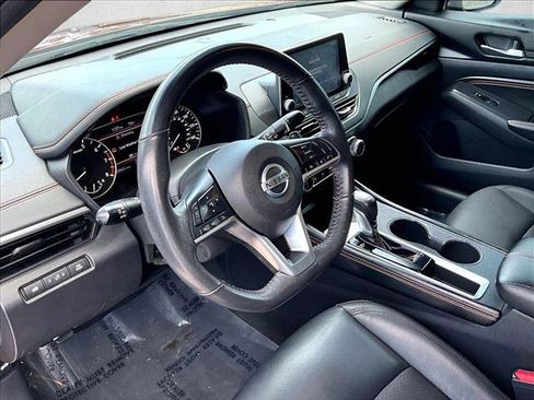 Used 2022 Nissan Altima 2.5 SR FWD image 14