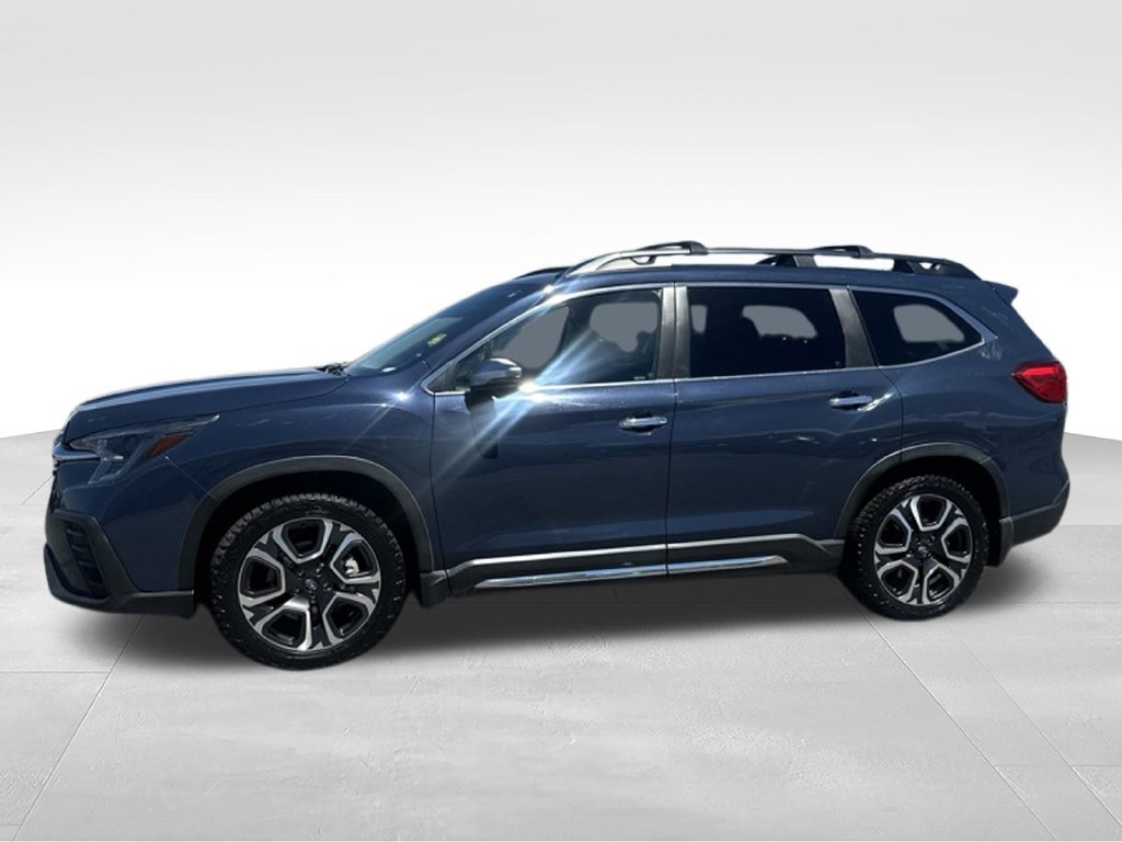Used 2023 Subaru Ascent Touring AWD/4WD image 4