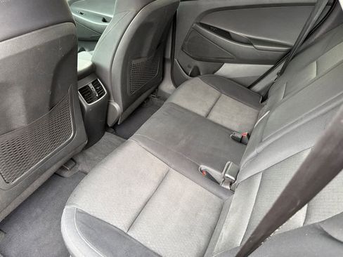 Used 2017 Hyundai Tucson Sport AWD/4WD image 4