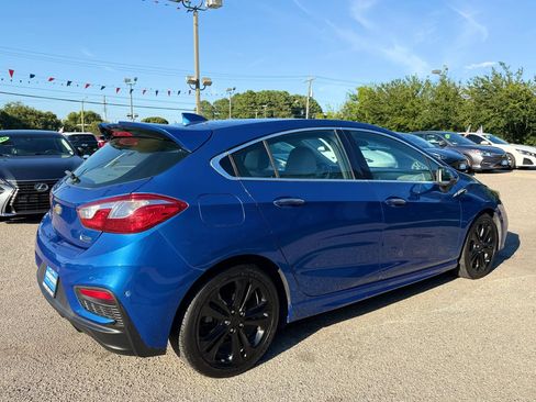 Used 2017 Chevrolet Cruze Premier FWD image 9
