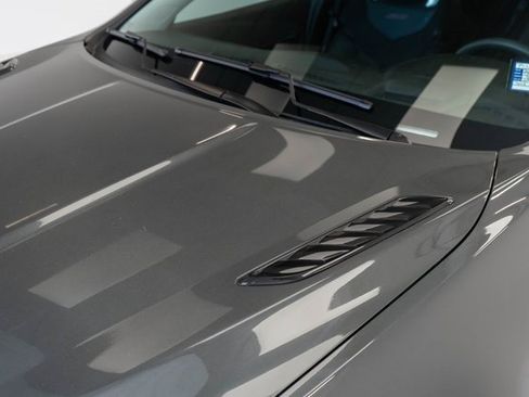 Used 2017 Chevrolet SS image 9