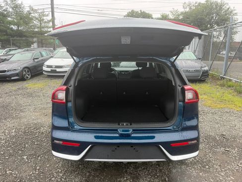 Used 2019 Kia Niro LX FWD image 14