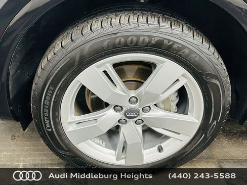 Used 2019 Audi Q5 2.0T Premium w/ Convenience Package AWD/4WD image 33