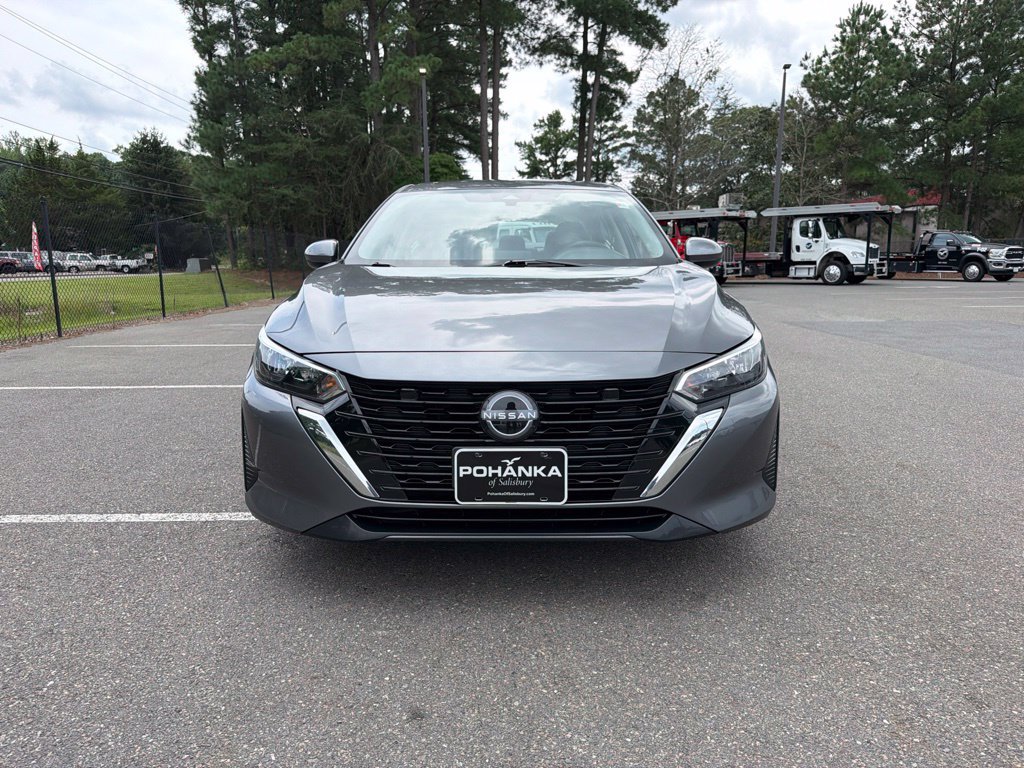 Used 2025 Nissan Sentra SV FWD image 4
