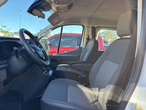 Used 2022 Ford Transit 350 XLT image 10