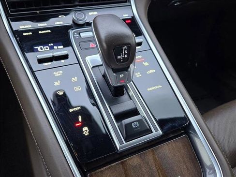 Used 2017 Porsche Panamera Turbo image 12