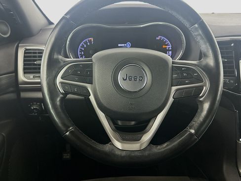 Used 2020 Jeep Grand Cherokee Altitude AWD/4WD image 18