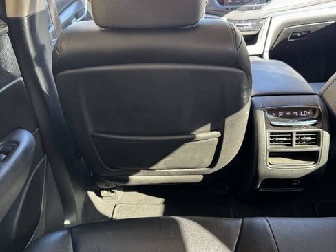 Used 2017 Cadillac XT5 Luxury w/ Driver Awareness Package FWD image 30