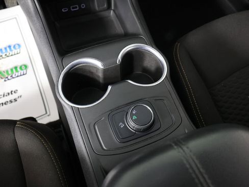 Used 2019 GMC Terrain SLE w/ LPO, Cargo Package image 38