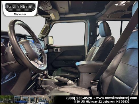 Used 2022 Jeep Wrangler Unlimited Sahara w/ Cold Weather Group image 13