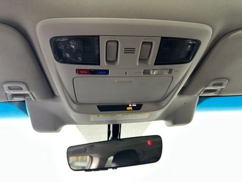 Used 2017 Subaru Outback 3.6R Limited image 31