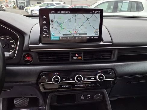 Used 2023 Honda Pilot Touring image 20