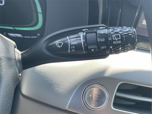 Certified 2025 Hyundai Palisade SE image 20