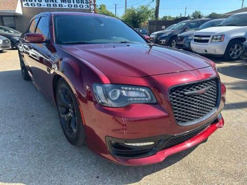 Used 2021 Chrysler 300 S w/ S Model Appearance Package RWD image 1