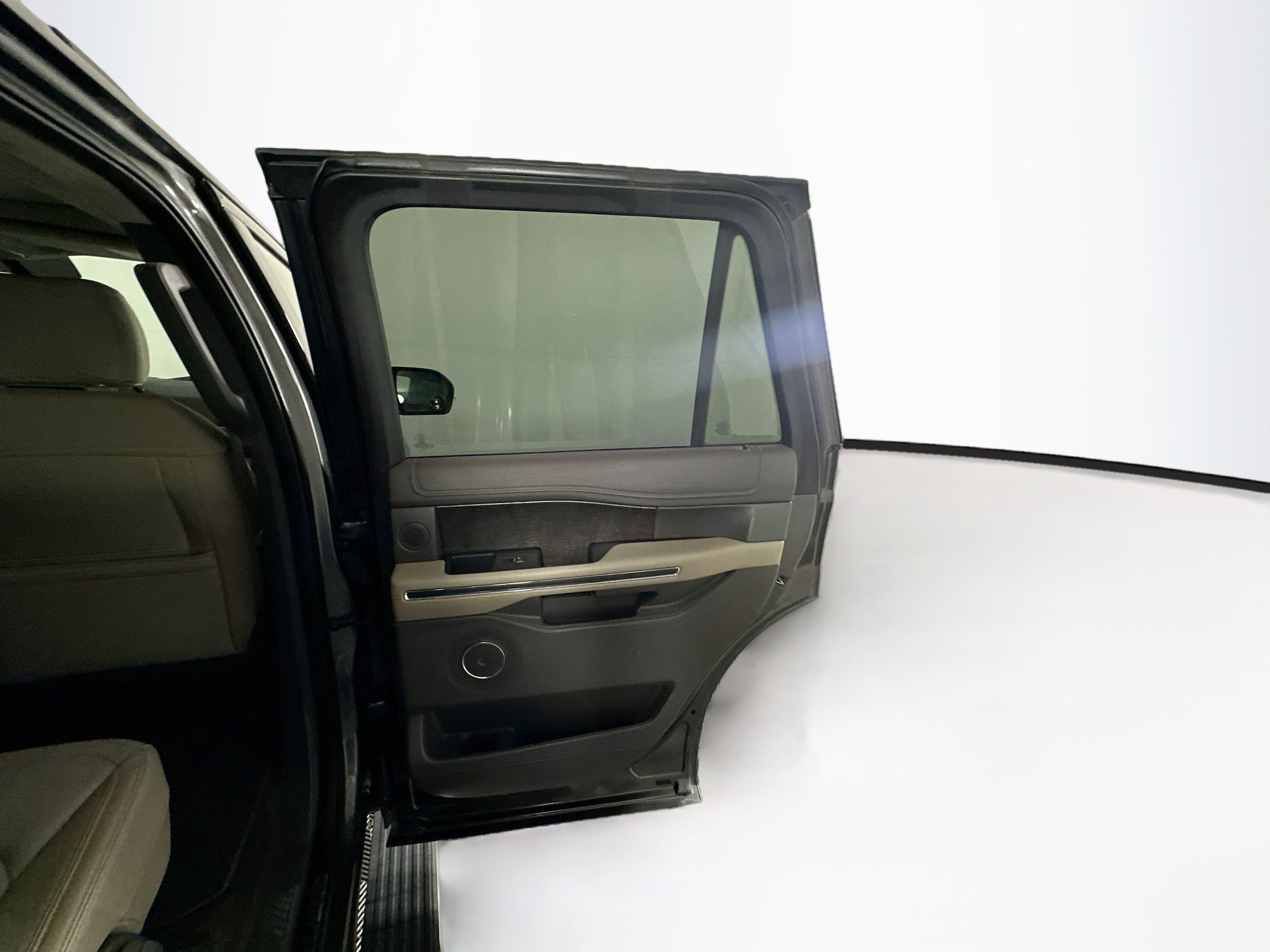 Used 2019 Ford Expedition Limited AWD/4WD image 33