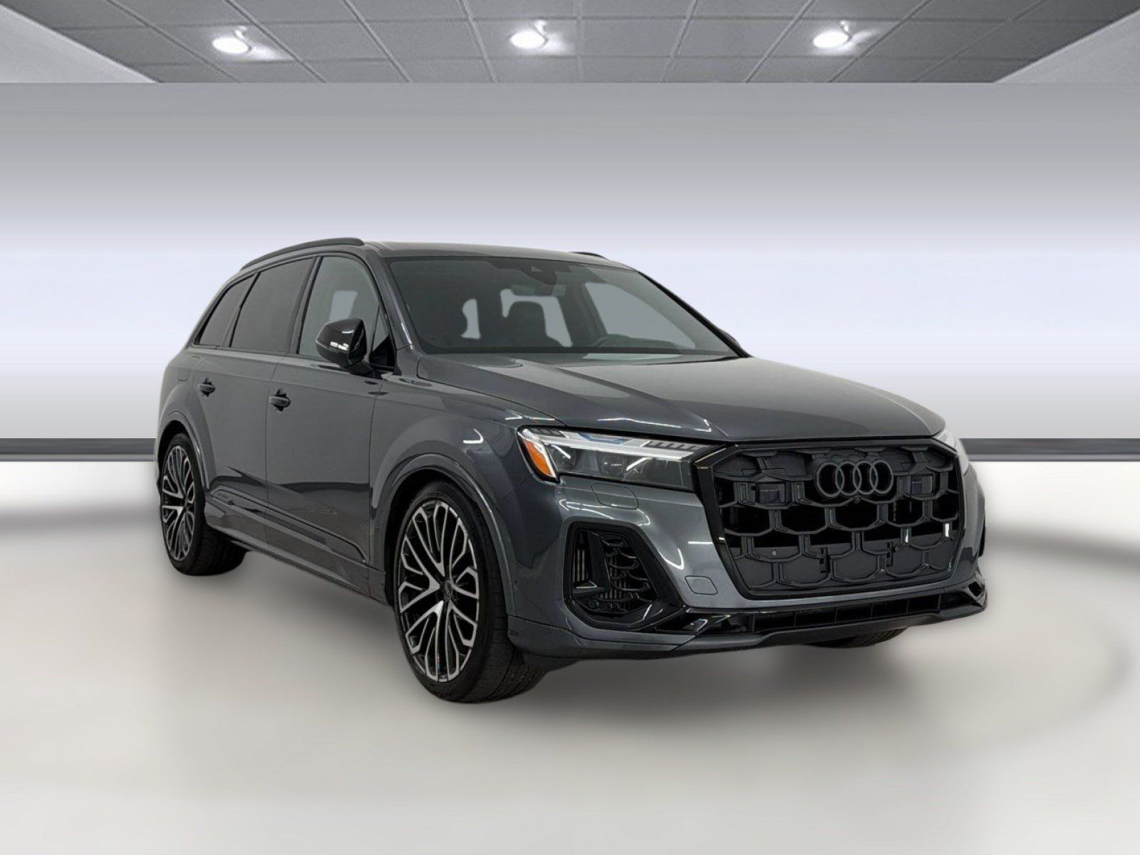 Used 2025 Audi SQ7 Prestige AWD/4WD image 7
