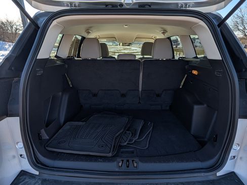 Used 2017 Ford Escape SE image 28