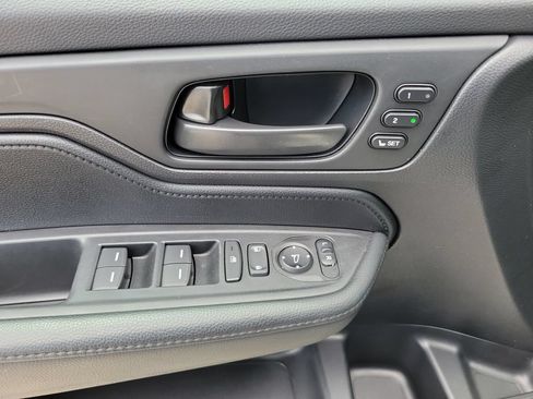 Used 2025 Honda Odyssey EX-L image 19