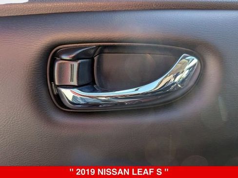 Used 2019 Nissan Leaf S w/ S Charge Package FWD image 11
