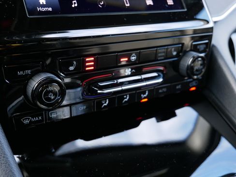 New 2026 Jeep Grand Cherokee Laredo X image 15