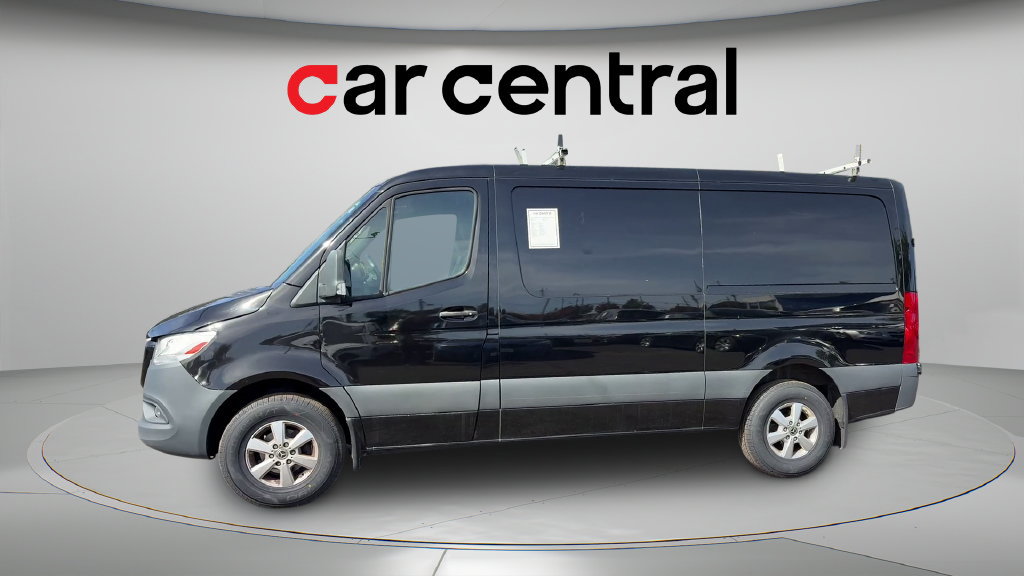 Used 2021 Mercedes-Benz Sprinter 1500 image 2