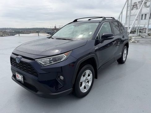 Certified 2019 Toyota RAV4 XLE w/ Convenience Package AWD/4WD image 8