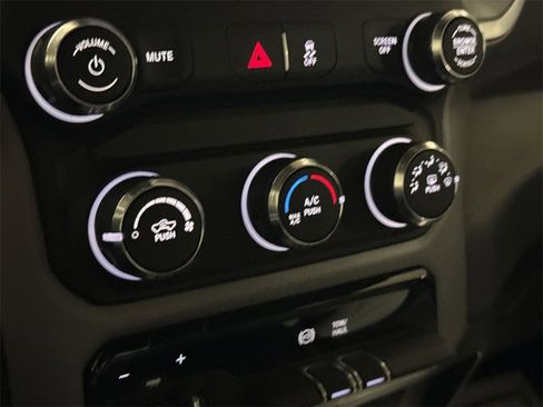 Used 2022 RAM 2500 Big Horn image 15