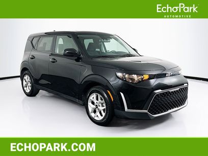 Used 2025 Kia Soul LX w/ LX Technology Package
