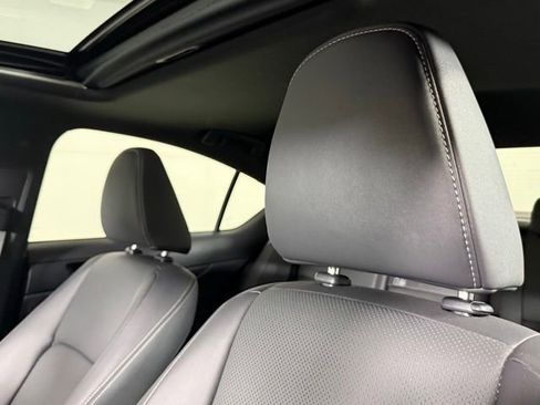 Used 2024 Lexus IS 350 F Sport image 10