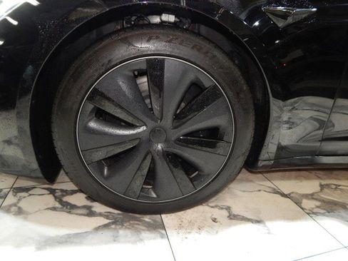 Used 2021 Tesla Model S Plaid image 10