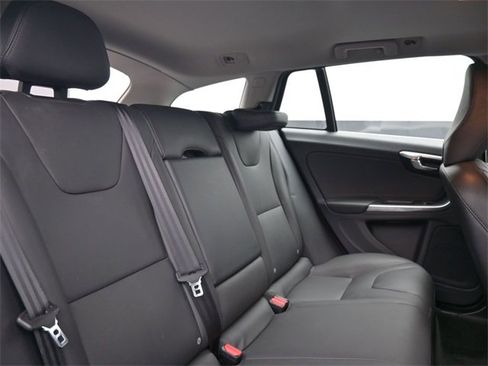 Used 2015 Volvo V60 T5 Premier image 28