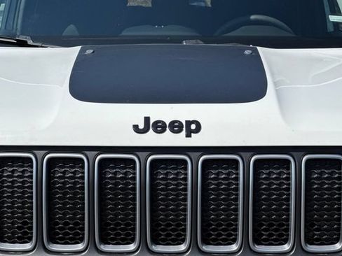 Used 2023 Jeep Renegade Latitude AWD/4WD image 47