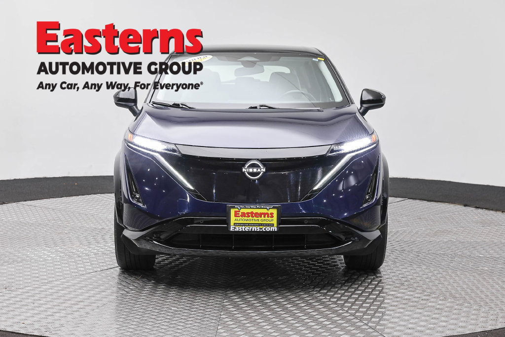 Used 2023 Nissan Ariya AWD image 3